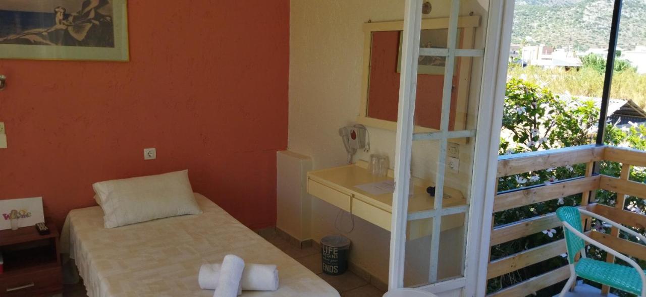 Cleo Rooms 250M From The Beach Mália Exterior foto