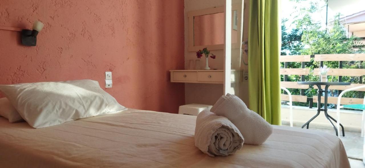 Cleo Rooms 250M From The Beach Mália Exterior foto